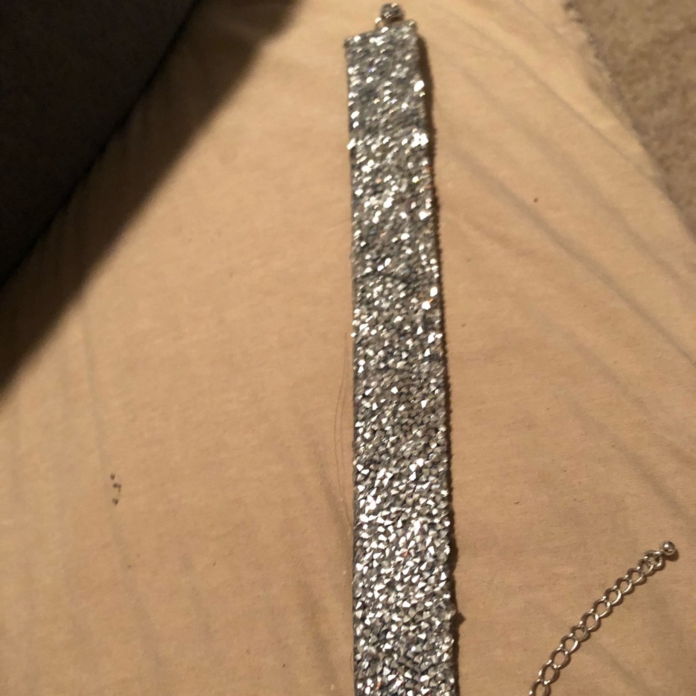 Brand new sparkly choker